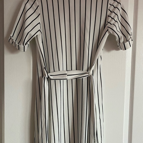 NWT Boohoo Long Cardigan - Picture 2 of 4